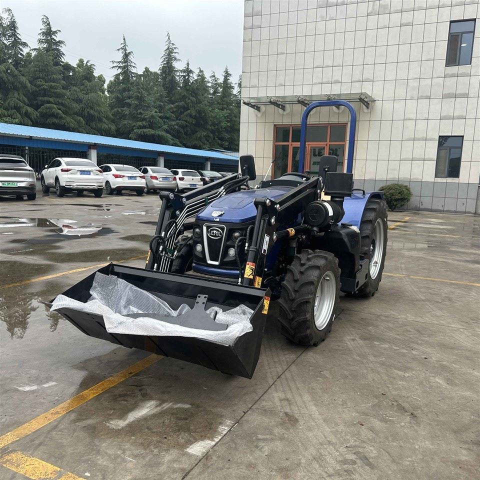 Best Price Greenhouse Tractor Machinery Agricultural 50hp 75hp Tractor Lawn Mower Tractor 4x4 price