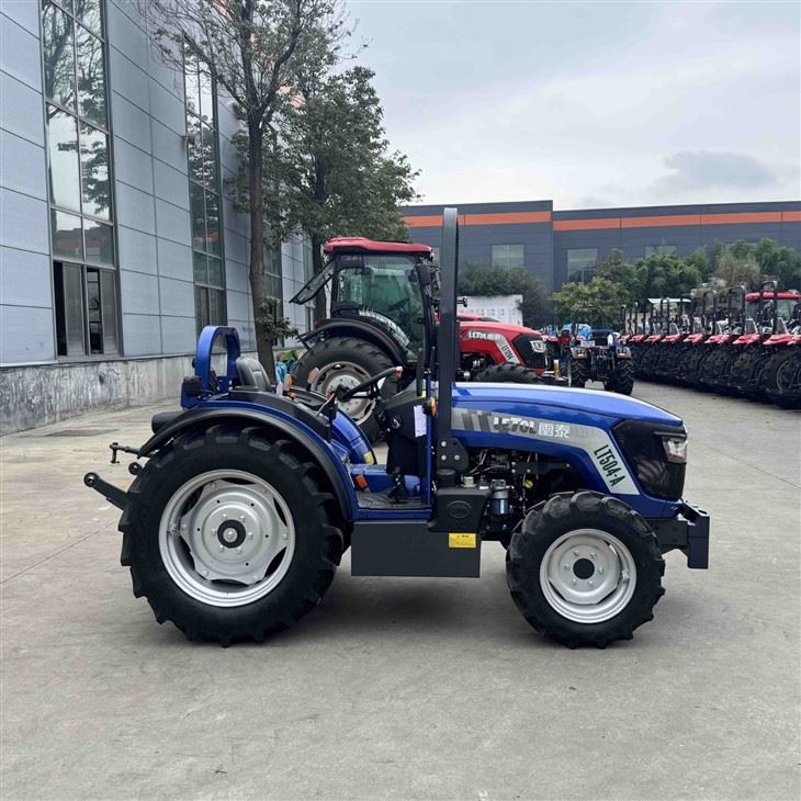 Comfortable Operation Euro-V Model Tractor 50HP 75HP Mini Diesel Farm Tractors factory