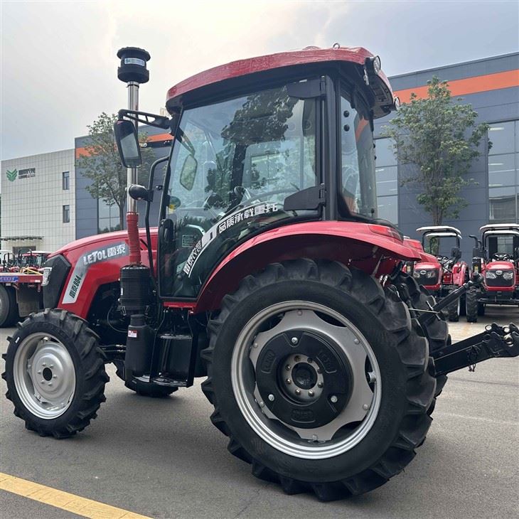 High Reliability 80hp Tractor Road Grader Multifunction Agricultural Tractor Garden Tractor Mini Farm price