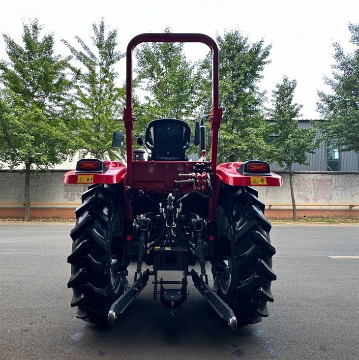 Limited Time Offer Compact Mini Tractor Agricultural Farm Tractor High Ground Clearance Farm Tractor factory