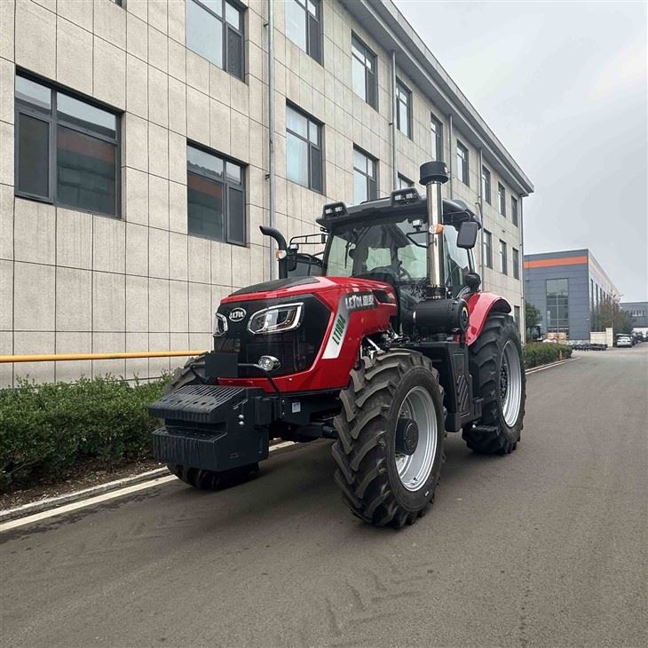 Low Fuel Consumption Farm Tractor Grass Cutter Diesel Tractor Heavy Duty Chinese Lawn Tractors price