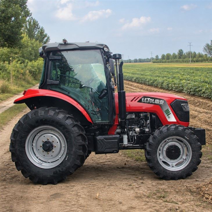 Low Fuel Consumption Tractores Para Agricultura 4 Wheel Drive Tractor 4x4 Farm Tractors