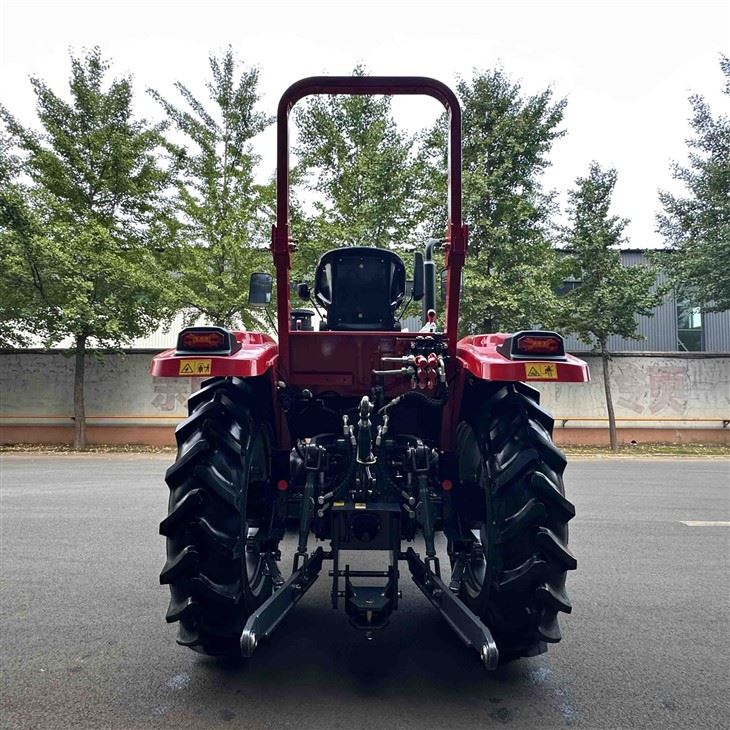 Powerful New Chinese Tractors Front Loader Tractor Diesel Walk-behind Tractor Farm Tractor 4x4 factory