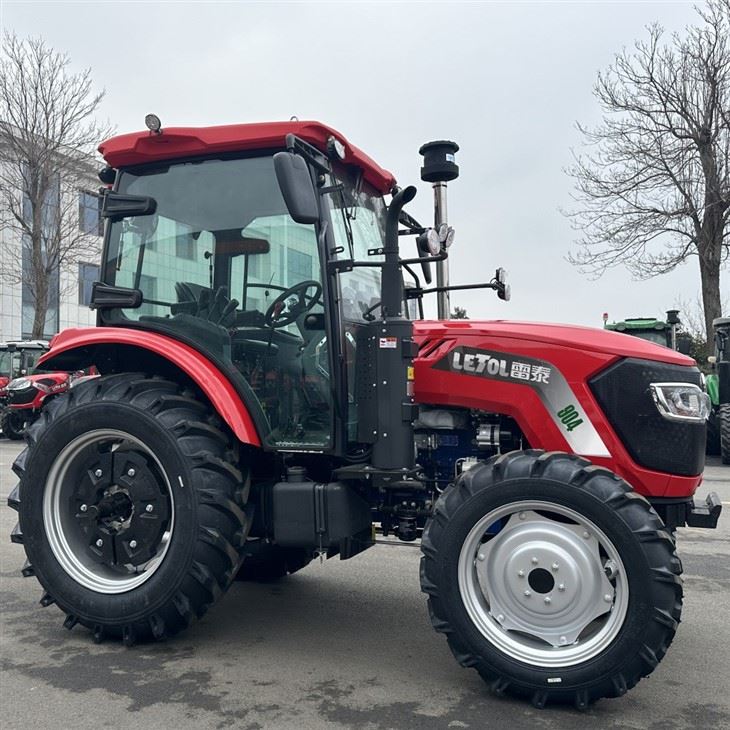 Selling Fast Grass Cutter For Tractor Aspersora Agricola Para Tractor Four-wheel Drive Agricultural Tractor factory